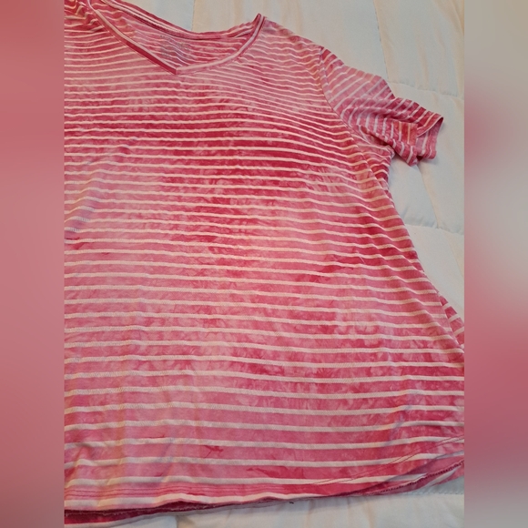 Women's T-Shirt Size 2X 20-22 Terra & Sky Pink & White - Picture 3 of 6